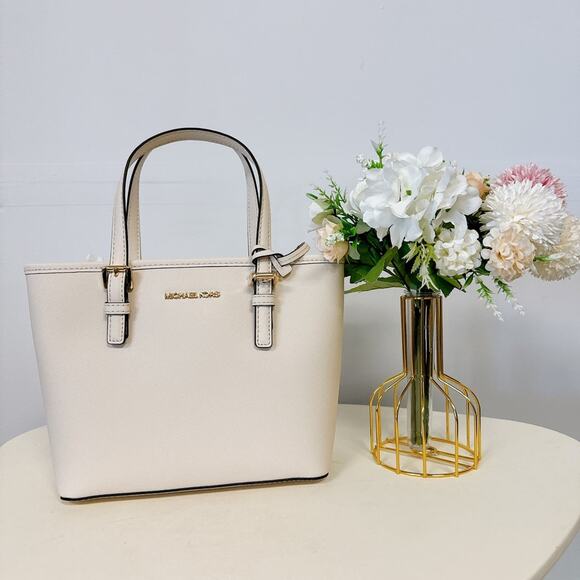 Michael Kors 35T9GTVT0L Jet Set Travel Extra-Small Saffiano Leather IN CREAM - Picture 2 of 6